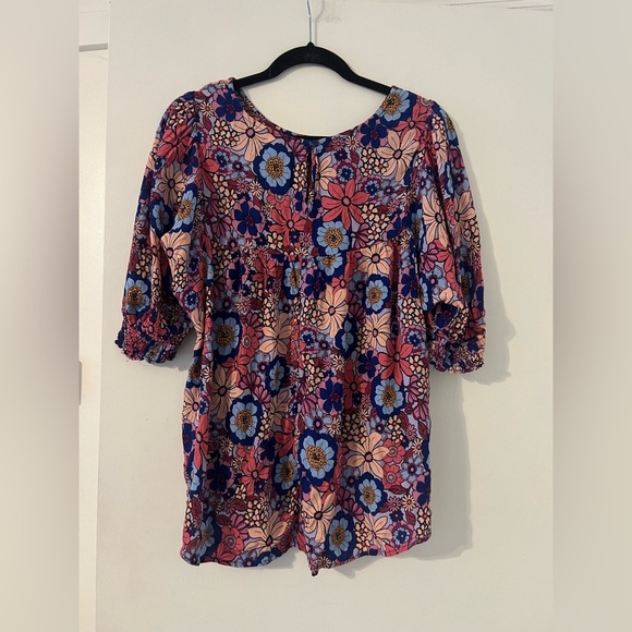 Terra & Sky Blue and Pink Ruffled 3/4 Sleeve Blouse size 1X (SKU-D-125) - Picture 7 of 10